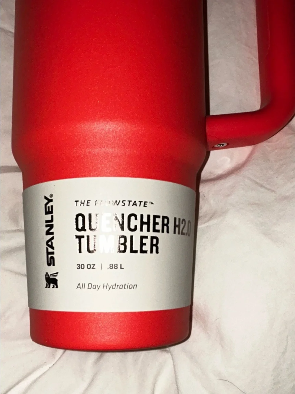 Stanley Red Quencher H2.0 Travel Tumbler with Handle - Picture 2 of 5